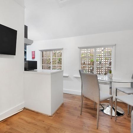 2 Bed Piccadilly Apartment 1 런던 외부 사진